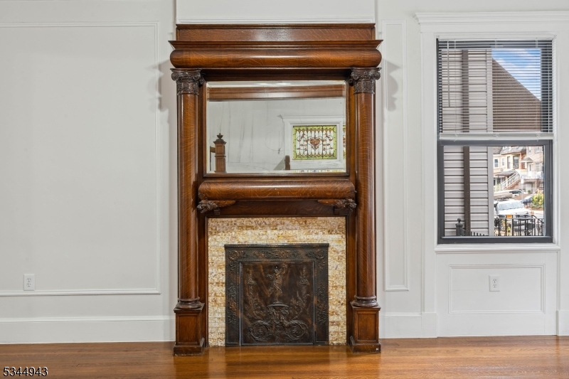 Jersey City, New Jersey 07304, United States, 6 Bedrooms Bedrooms, ,4 BathroomsBathrooms,Residential,Active,91049