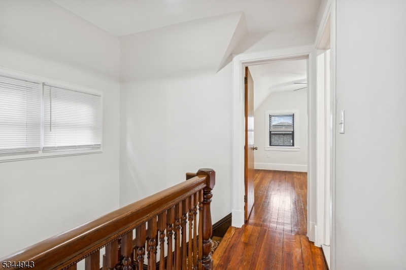 Jersey City, New Jersey 07304, United States, 6 Bedrooms Bedrooms, ,4 BathroomsBathrooms,Residential,Active,91049