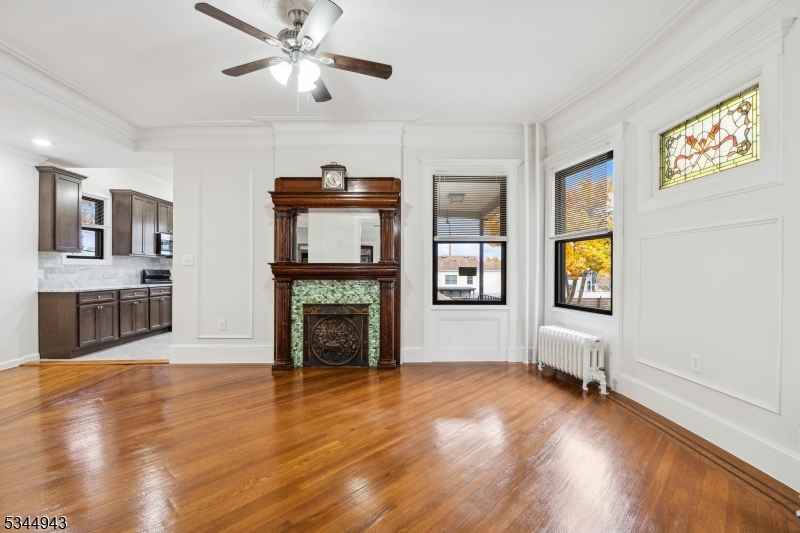 Jersey City, New Jersey 07304, United States, 6 Bedrooms Bedrooms, ,4 BathroomsBathrooms,Residential,Active,91049
