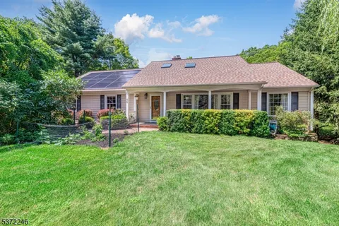 56 Woodland Rd, Mendham Twp., NJ 07945 - MLS#: 3976134
