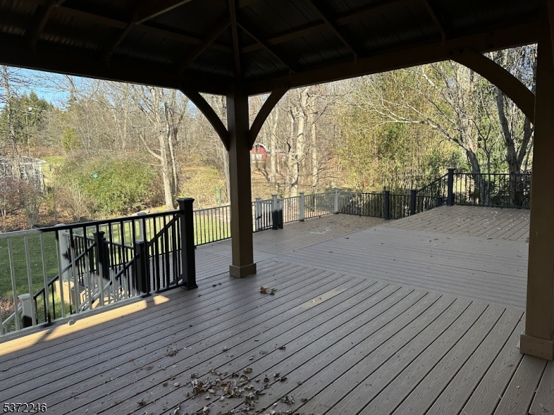 NOT IN A FLOOD ZONE - Residential