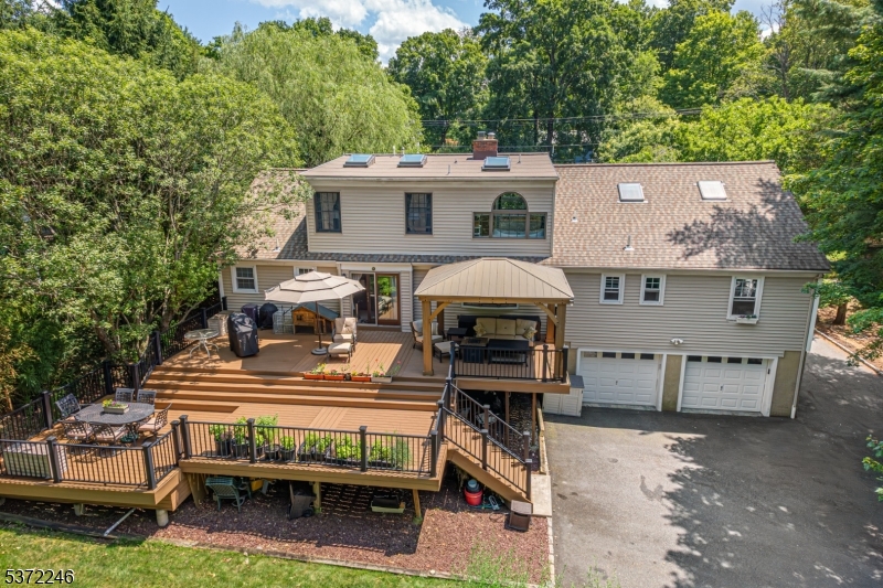 NOT IN A FLOOD ZONE - Residential