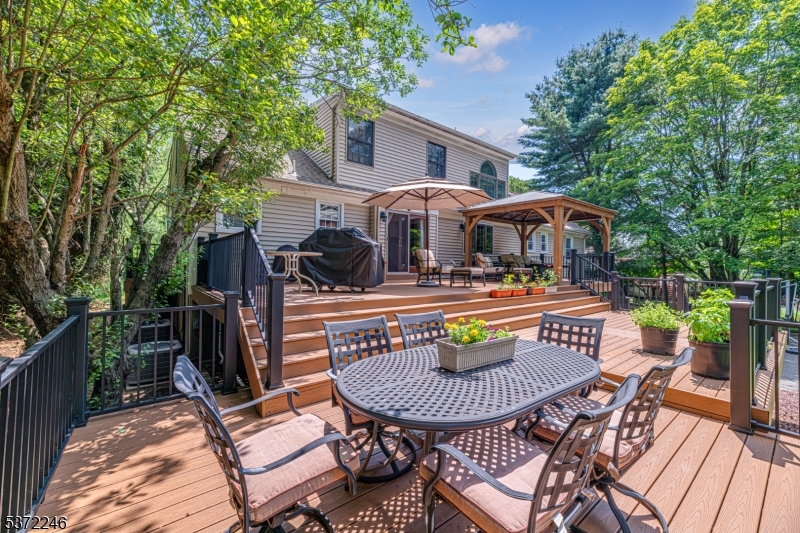 NOT IN A FLOOD ZONE - Residential