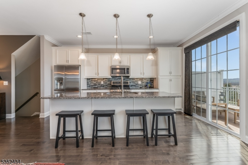 Allamuchy Twp., New Jersey 07840, United States, 3 Bedrooms Bedrooms, ,3 BathroomsBathrooms,Residential,Active,118069