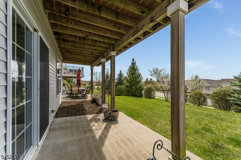 Allamuchy Twp., New Jersey 07840, United States, 3 Bedrooms Bedrooms, ,3 BathroomsBathrooms,Residential,Active,118069