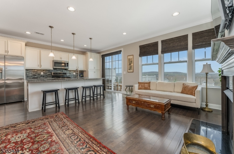 Allamuchy Twp., New Jersey 07840, United States, 3 Bedrooms Bedrooms, ,3 BathroomsBathrooms,Residential,Active,118069