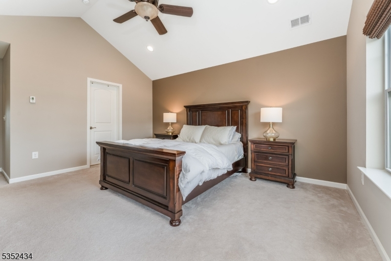 Allamuchy Twp., New Jersey 07840, United States, 3 Bedrooms Bedrooms, ,3 BathroomsBathrooms,Residential,Active,118069