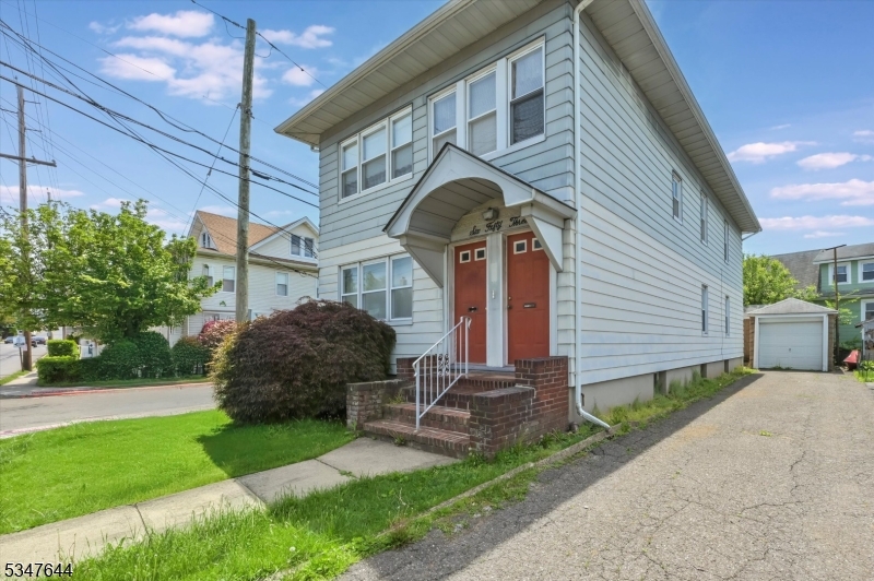 653 Paulison Ave