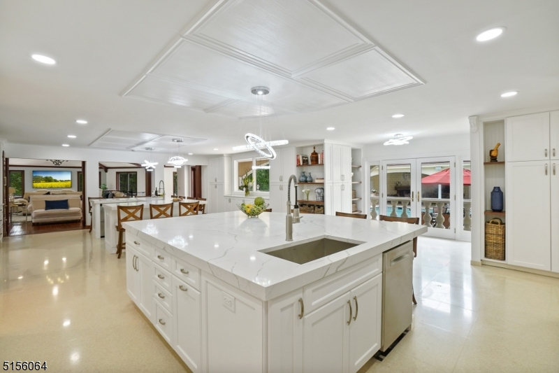 Lake Madonna - Residential