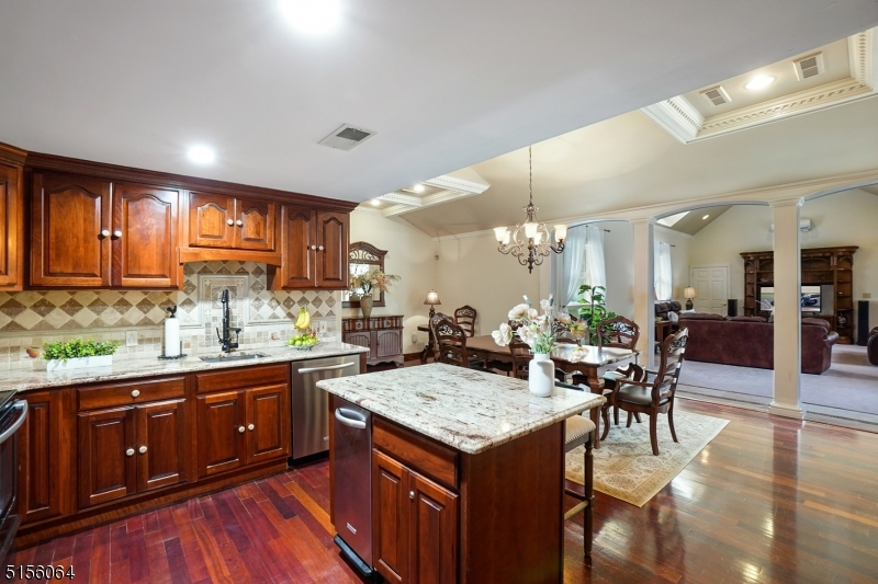 Lake Madonna - Residential