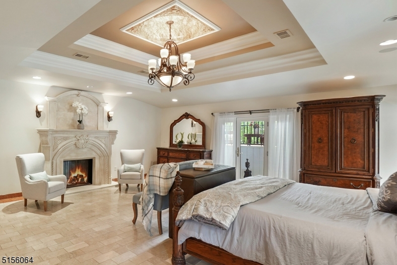 Lake Madonna - Residential