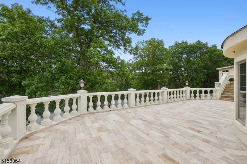 Lake Madonna - Residential