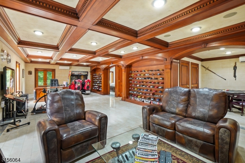 Lake Madonna - Residential