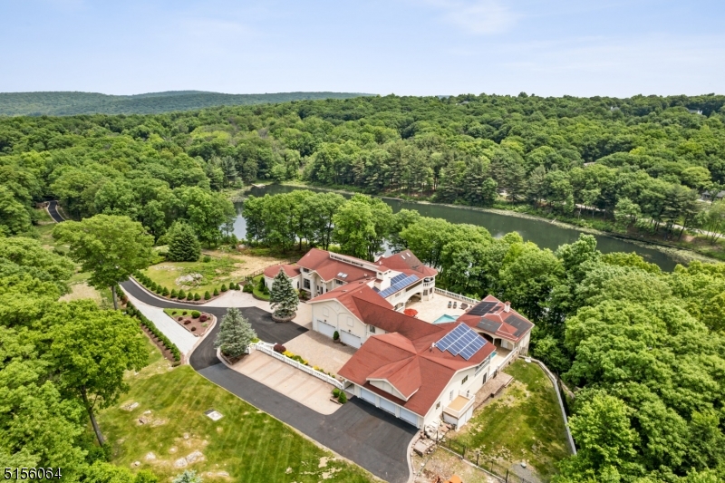Lake Madonna - Residential