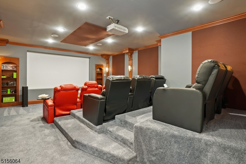 Lake Madonna - Residential