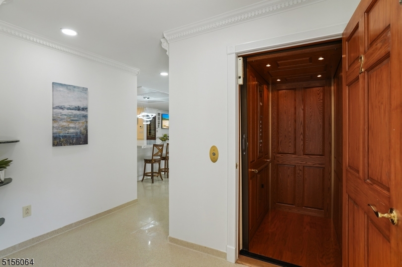 Lake Madonna - Residential