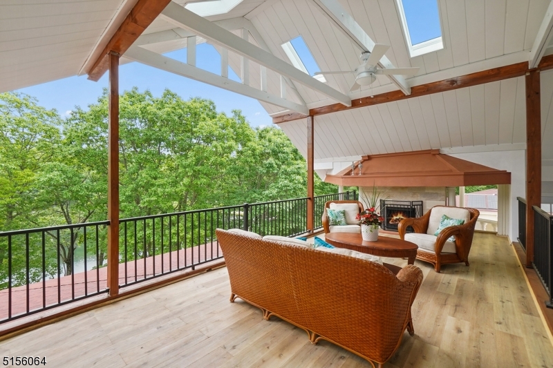 Lake Madonna - Residential