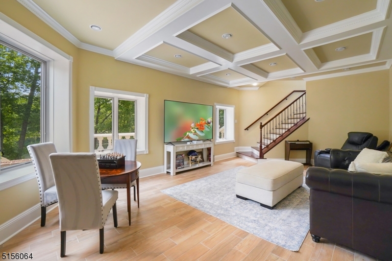 Lake Madonna - Residential