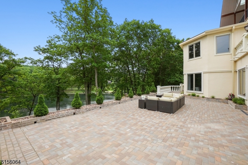 Lake Madonna - Residential