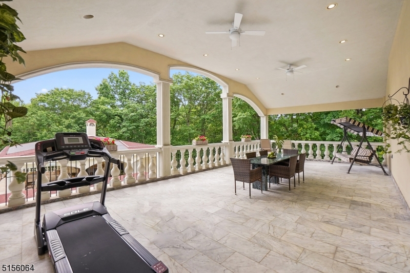 Lake Madonna - Residential