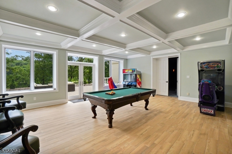 Lake Madonna - Residential