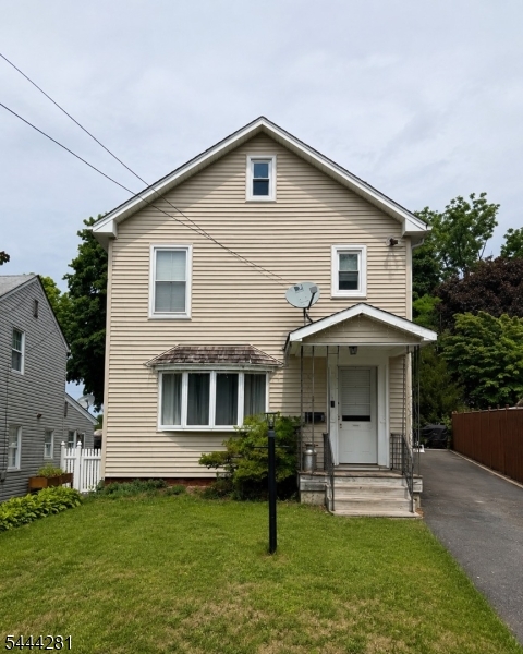 Photo 1 of 10 — 9 Chestnut St, Sussex Boro, NJ 07461