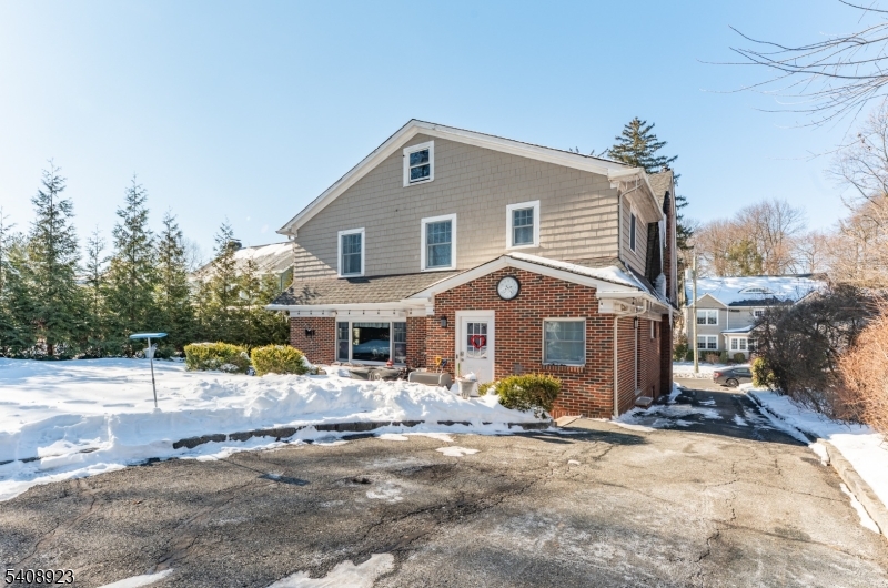 BROOKDALE - Residential