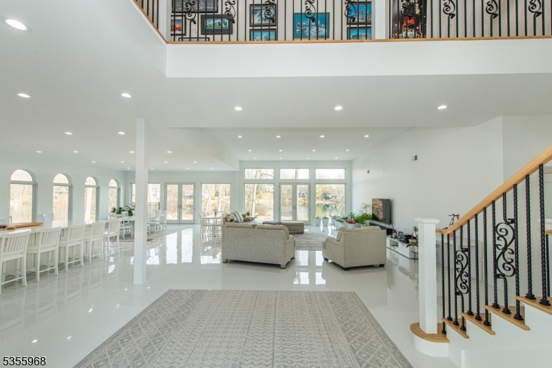 34 W Shore Rd