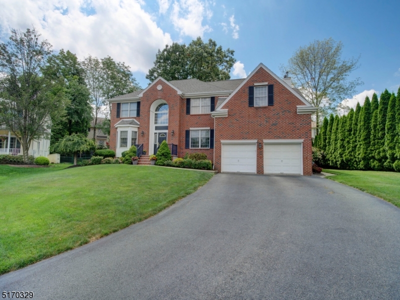 POETS PEAK - Residential