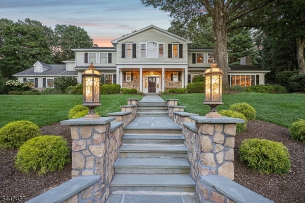 9 CANTERBURY LN, SUMMIT, NJ 07901 - Image f49179665ec00c317c457dfcb6db9b37/3875983087