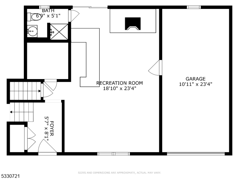 Main image without alt text