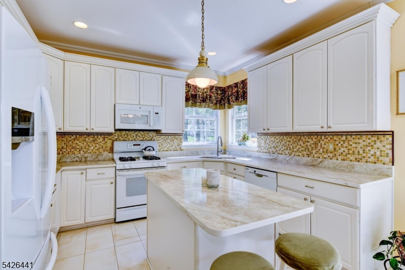 Royal Estates - Residential