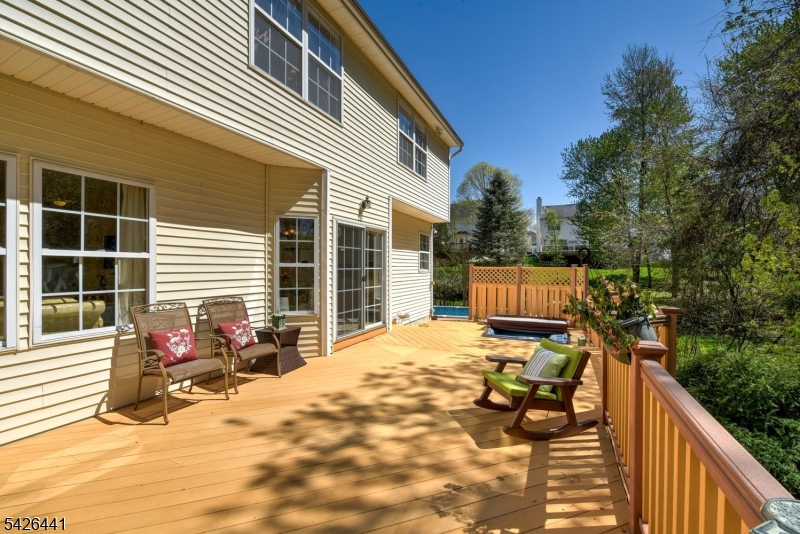 Royal Estates - Residential