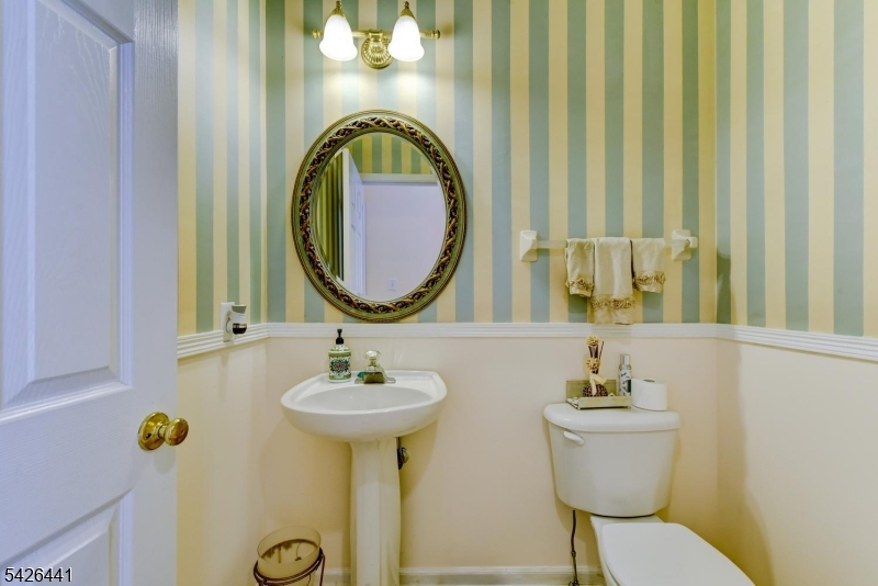 Royal Estates - Residential