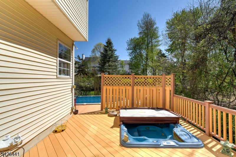 Royal Estates - Residential