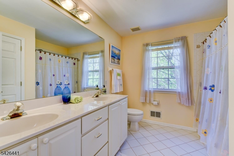 Royal Estates - Residential