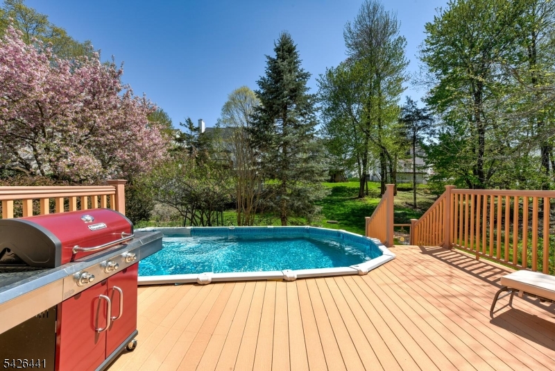 Royal Estates - Residential