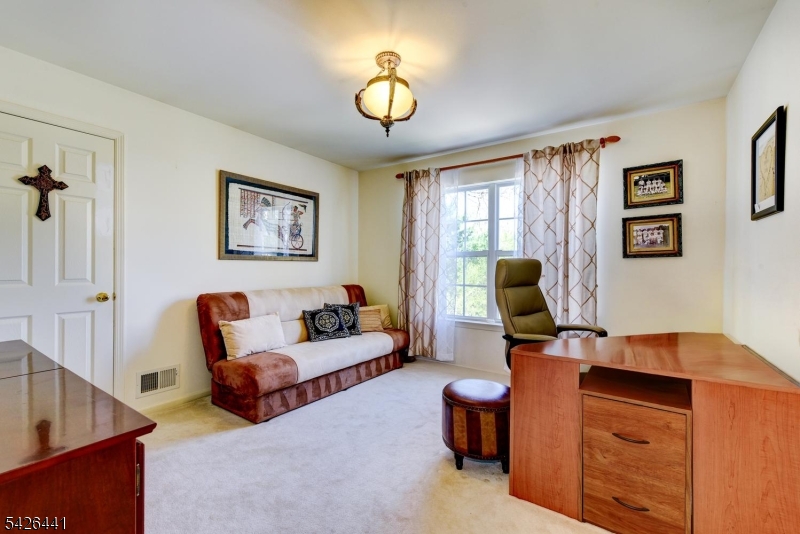 Royal Estates - Residential