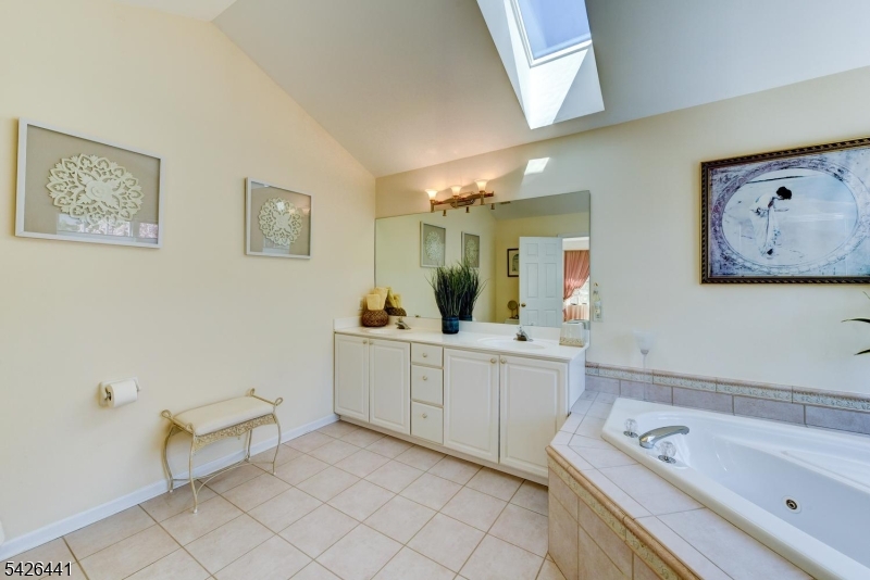 Royal Estates - Residential