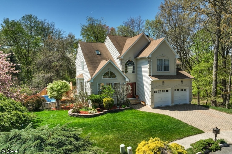 Royal Estates - Residential