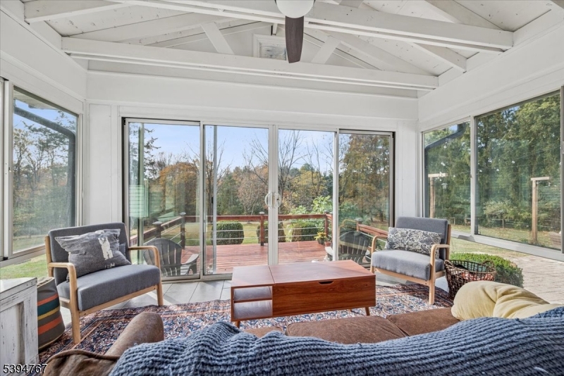 Alexandria Twp., New Jersey 08867, United States, 3 Bedrooms Bedrooms, ,2 BathroomsBathrooms,Residential,Active,237978