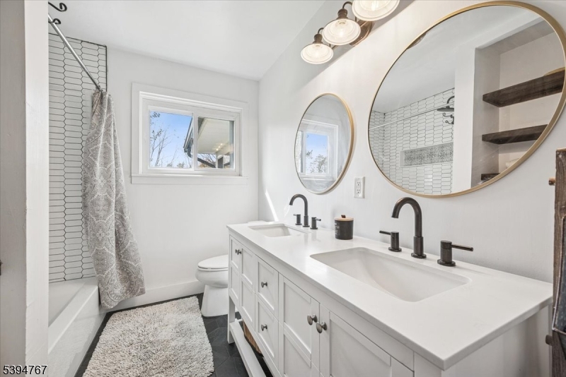 Alexandria Twp., New Jersey 08867, United States, 3 Bedrooms Bedrooms, ,2 BathroomsBathrooms,Residential,Active,237978