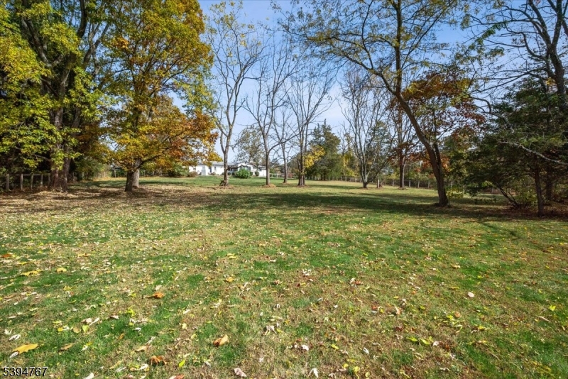 Alexandria Twp., New Jersey 08867, United States, 3 Bedrooms Bedrooms, ,2 BathroomsBathrooms,Residential,Active,237978