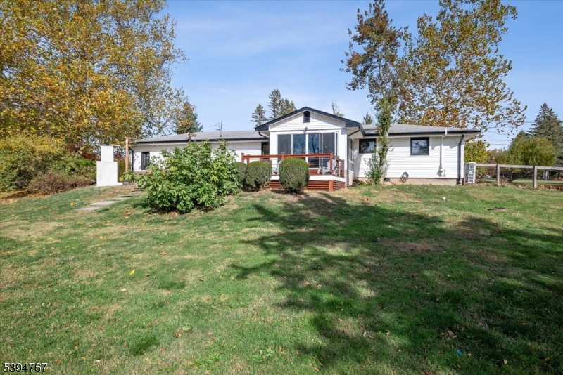 Alexandria Twp., New Jersey 08867, United States, 3 Bedrooms Bedrooms, ,2 BathroomsBathrooms,Residential,Active,237978