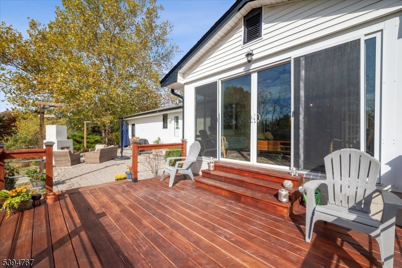 Alexandria Twp., New Jersey 08867, United States, 3 Bedrooms Bedrooms, ,2 BathroomsBathrooms,Residential,Active,237978