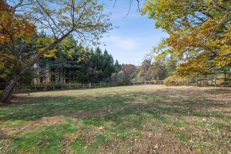 Alexandria Twp., New Jersey 08867, United States, 3 Bedrooms Bedrooms, ,2 BathroomsBathrooms,Residential,Active,237978