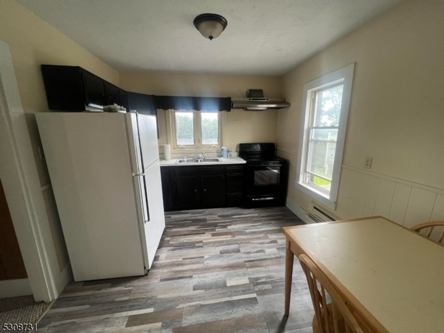 Convenient 2 bed 1 bath apartment located less than 5 minutes from Rt 80. Near schools, shopping, restaurants, and Tranquility Farms. Small pets permitted with deposit