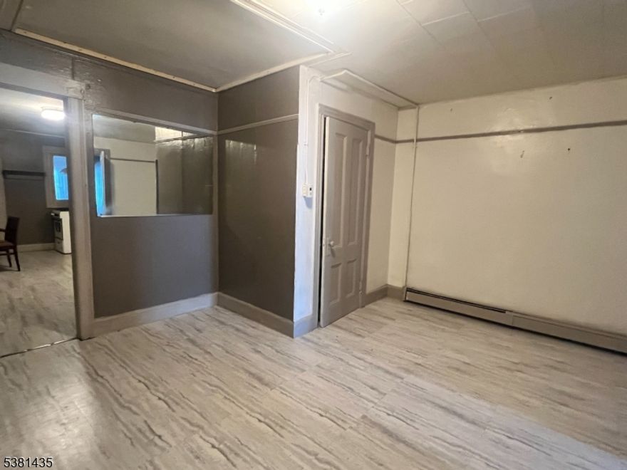 Welcome to 416-418 E Main Street in beautiful downtown Bound Brook Boro. Close to shops, train station, great restaurants, the Brook Arts Center & library along with the middle school & public transportation. This 3 bedroom, 1 full bath with a spacious living room on the 3rd floor is ready for you to make this your next home. Location is awesome and its ready for you right away!