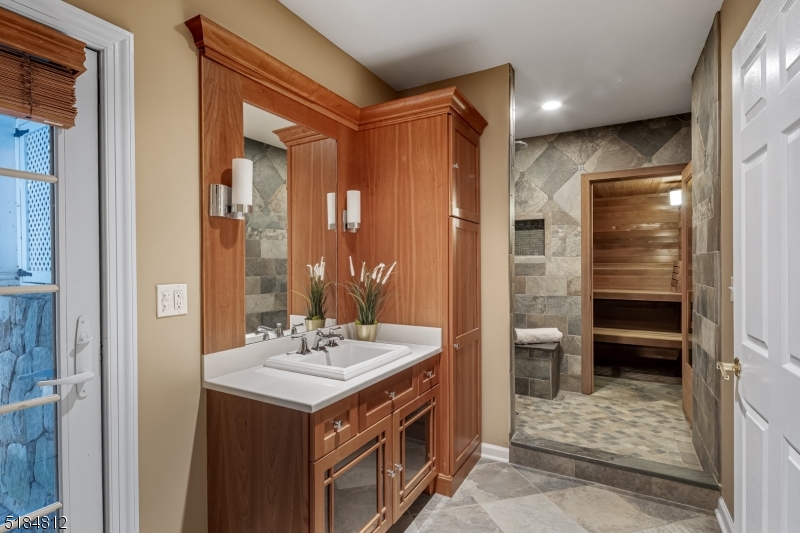 Brookrace - Residential