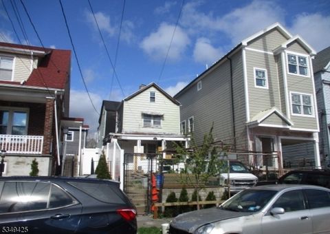 MLS: 3956455